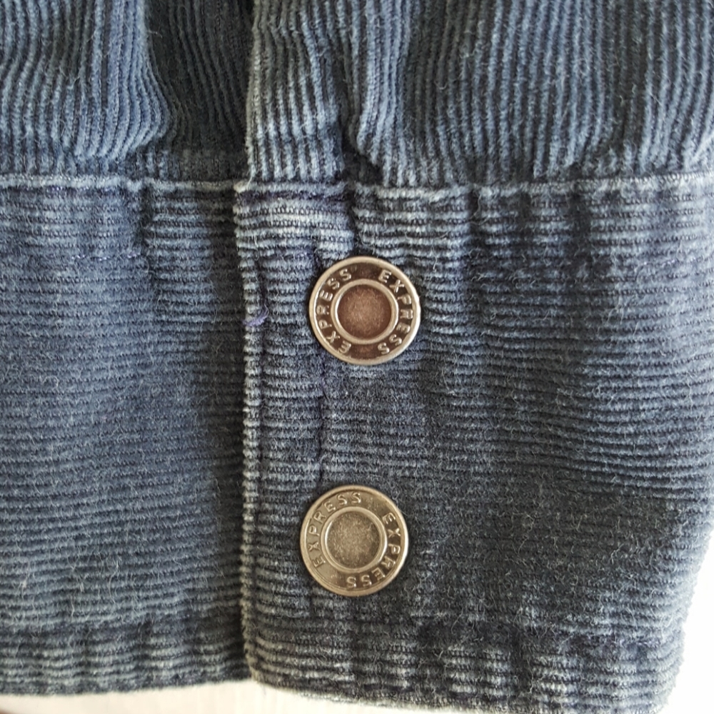 Express Shirt - Picture 5 of 6
